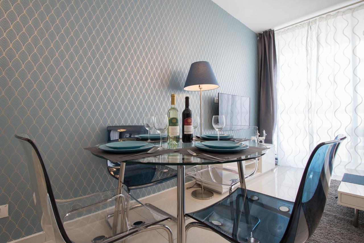 Sweethome26 Luxury Apt Close To The Beach & Free Parking Tel Aviv Esterno foto
