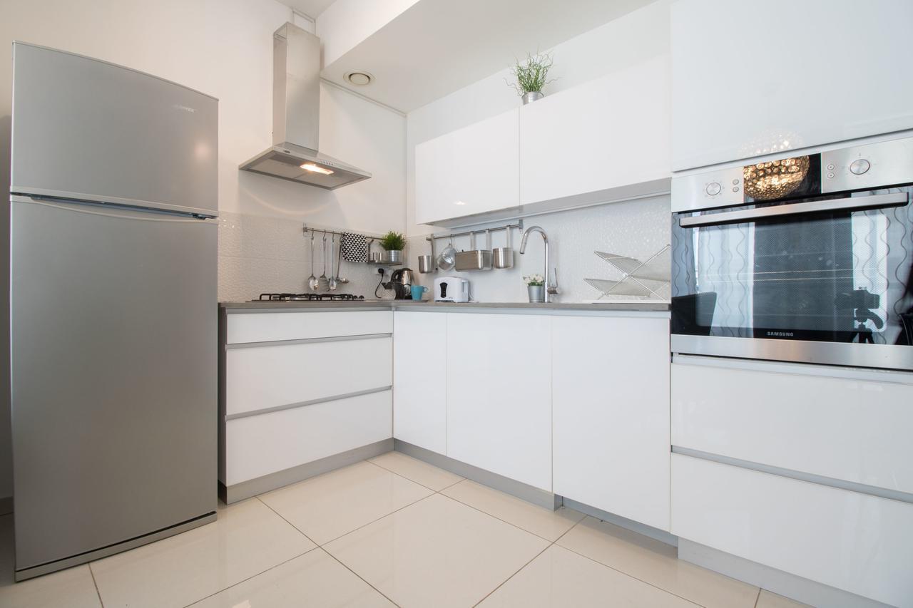 Sweethome26 Luxury Apt Close To The Beach & Free Parking Tel Aviv Esterno foto