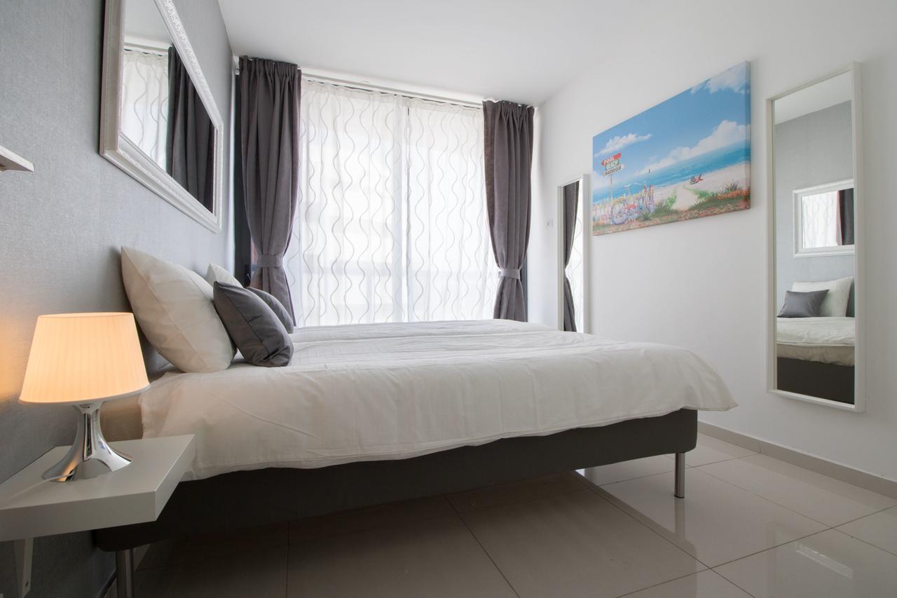 Sweethome26 Luxury Apt Close To The Beach & Free Parking Tel Aviv Esterno foto